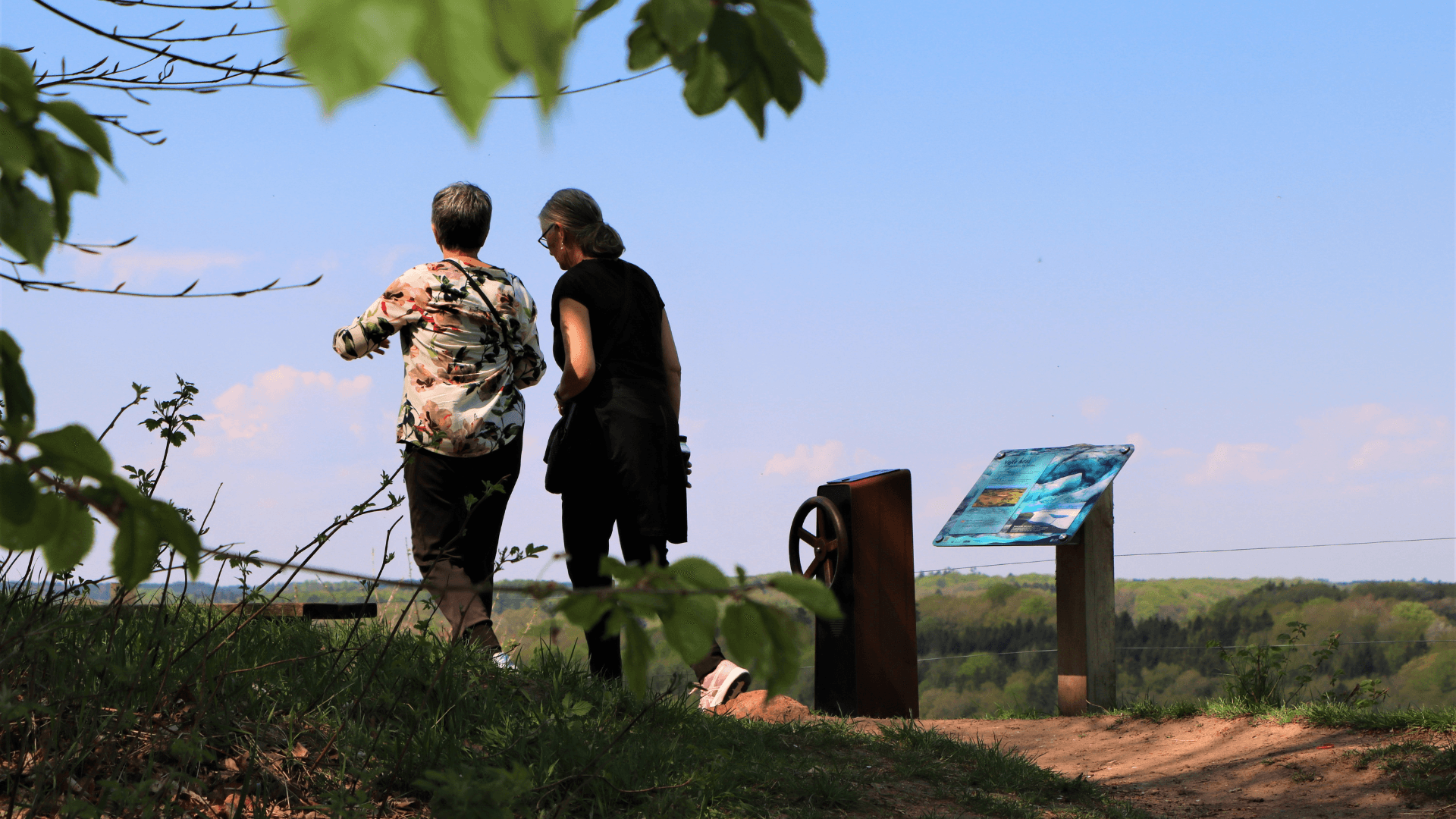 Besucher im Vejle Ådal bei Tørskind Grusgrav